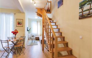 1 Bedroom Stunning Apartment In Rovinj