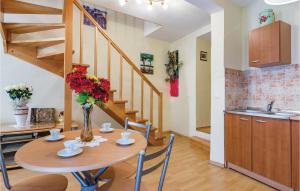 1 Bedroom Stunning Apartment In Rovinj