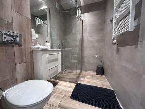 Old Town Apartments - B5