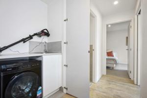 Melbourne Marvel Poolside Retreat