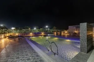 ELIVAAS 5 BHK With Pvt Pool & Garden - Zenora - Sohna