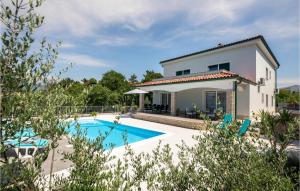 3 Bedroom Nice Home In Silo 
