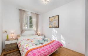 Beautiful Apartment In Cizici With Wifi 