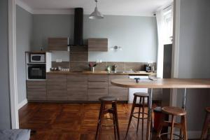 Appartements T2 Gautier proche Cite Medievale parking prive : photos des chambres