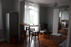 Appartements T2 Gautier proche Cite Medievale parking prive : photos des chambres