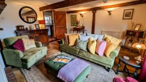 Parsons Cottage - A rural retreat South Norfolk - Thurton
