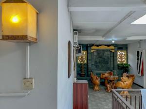 RedDoorz Near Alun Alun Kota Wisata Batu