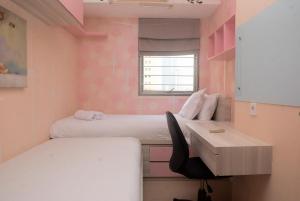 New and Spacious 2BR at Maple Park Apartment By Travelio