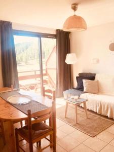 Appartements Residence Gardette - Magnifique T2 dans la station de Reallon de 6 couchages A14 MAE-8901 : photos des chambres