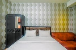 Comfy and Minimalist Studio at Pakubuwono Terrace Apartment By Travelio