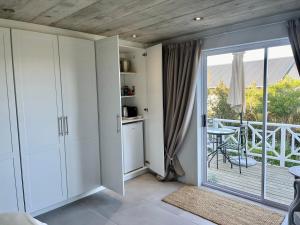 The Lily Suite