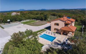 4 Bedroom Beautiful Home In Kunj