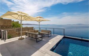 4 Bedroom Stunning Home In Prizna