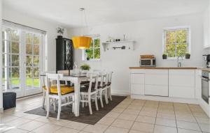 Nice Home In Gjern With Wifi