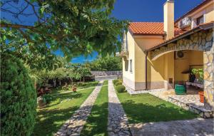 Cozy Apartment In Hreljin With Jacuzzi