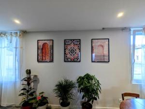 Appartements Le Riad, sauna & jacuzzi : photos des chambres