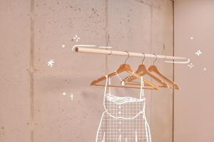 Hongik Univ Station Wave Family Suite #2