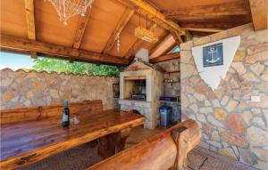 4 Bedroom Stunning Home In Labin 