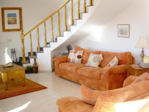 Villa Oasis WITH LARGE PRIVATE SWIMMING POOL