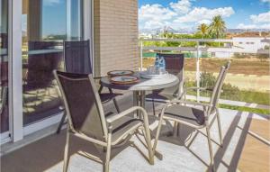 Lovely Apartment In Oliva