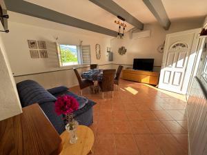 Caseddu jardin et mer