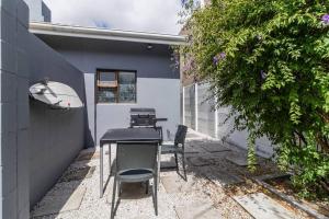 1Bed Flat, Braai, AC, Walking Distance from Blouberg Beachfront