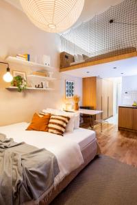 TurnKey I Charles Square Apartments