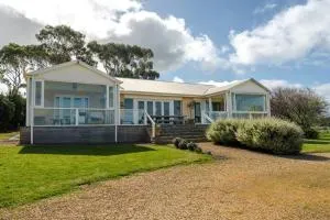 Bayview Farm Bashams - Port Elliot