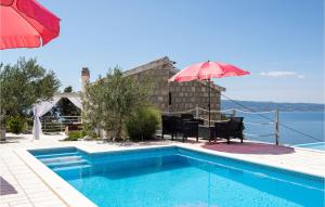 3 Bedroom Beautiful Home In Podstrana 