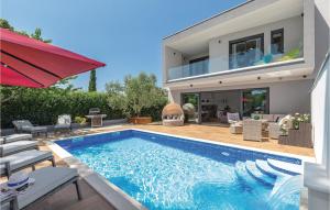 Cozy Home In Cervar With Sauna