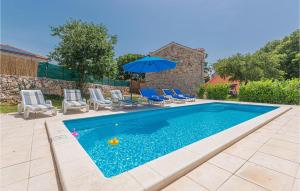 Stunning Home In Siritovci With Wifi
