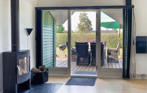 Three-Bedroom Holiday Home In Stubbekobing