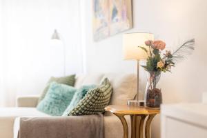 Serene 2-bedroom flat with garden view in Benfica