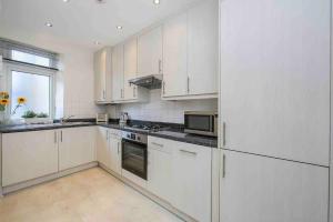 1 Bed Apartment- Marble Arch 4