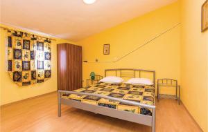 Pet Friendly Apartment In Pakostane With Kitchen 