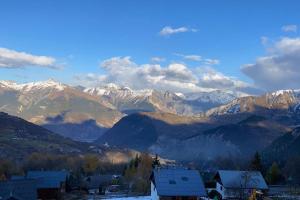 Studio 4 personnes pied des pistes avec piscine
