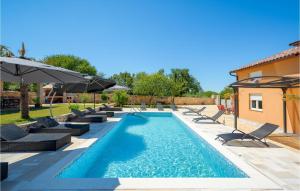 Beautiful Home In Savicenta With Sauna 