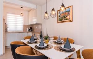 Stunning Home In Peroj