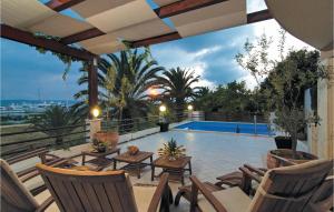 Beautiful Home In Kastel Gomilica With Sauna 