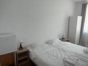 Weinesya Sunset Smida