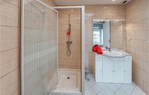 Appartements Stunning Apartment In Usson-En-Forez : photos des chambres