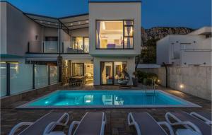 4 Bedroom Amazing Home In Kostelj