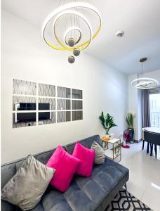 Cosy Deluxe Flat with Balcony near MOA