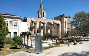 Maisons de vacances Gorgeous Home In Rochefort Du Gard : photos des chambres