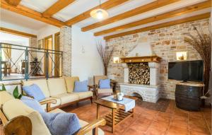 Stunning Home In Pula With Outdoor Swimming Pool 