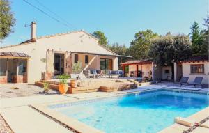 Nice Home In Pernes-Les-Fontaines