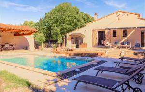 Nice Home In Pernes-Les-Fontaines