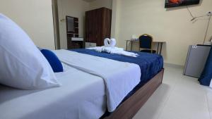 Shady Palms Guest House Cha Am Beach