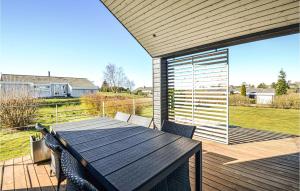 Gorgeous Home In Ebeltoft With Wifi