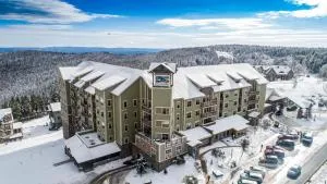 Soaring Eagle 303 Next To Slopes Underground Parking Hot Tubs Locker - Dunmore